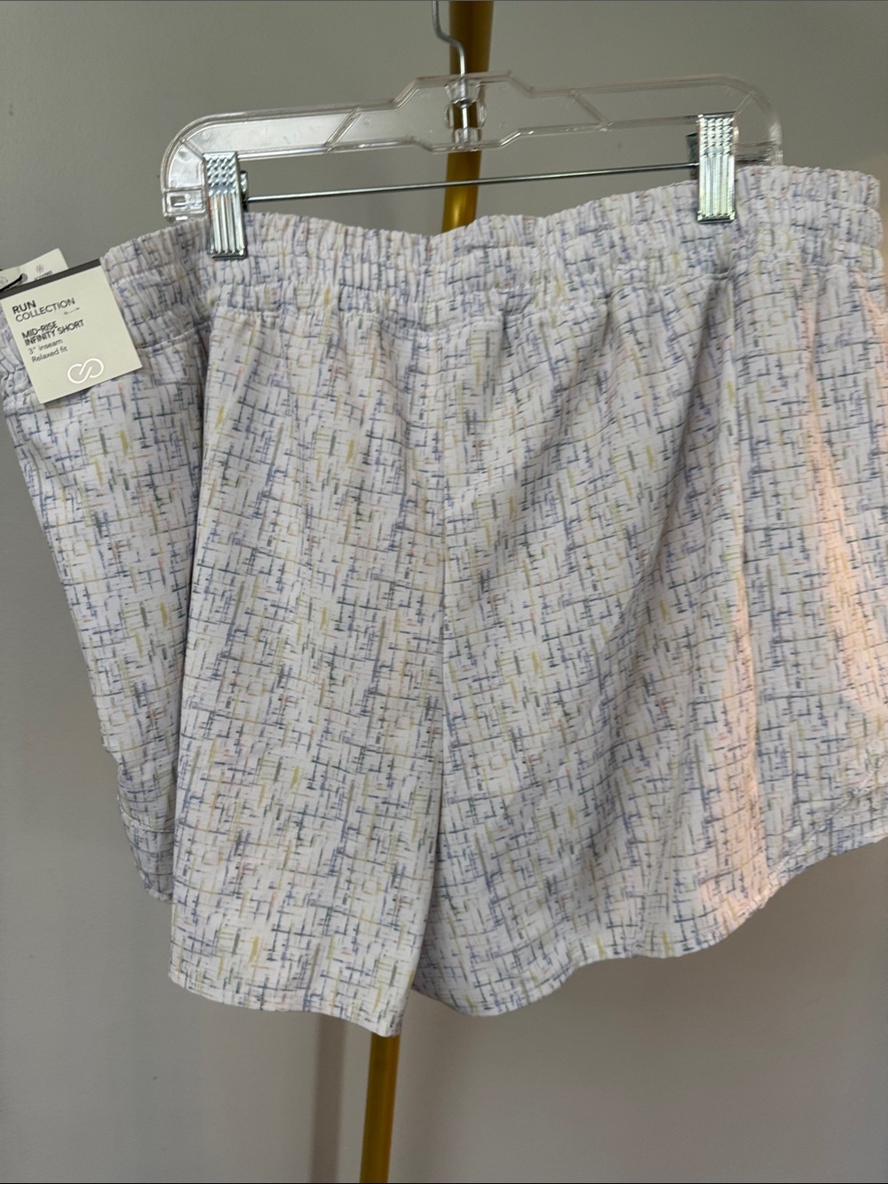 CALIA by Carrie Underwood mid rise infinity Light Multi-Pattern Athletic Shorts - Picture 6 of 15
